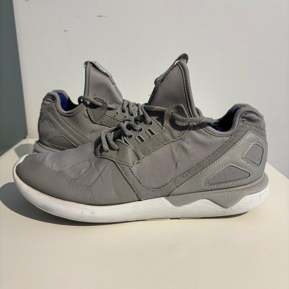 Grey Adidas Tubular Sneakers Size  9 - Picture 4 of 15